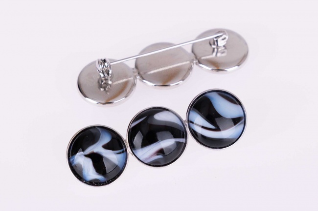 Brož-Pralinqa-detail